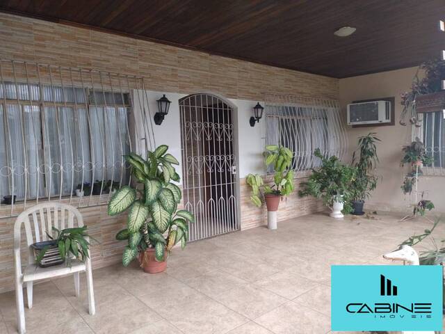 #169 - Casa para Venda em Paranaguá - PR