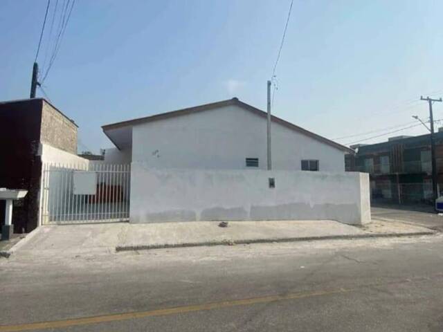 #183 - Casa para Venda em Paranaguá - PR