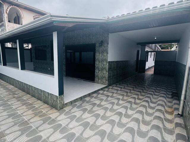 Casa para Venda em Paranaguá - 2