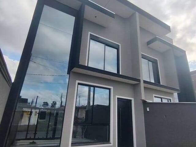 #277 - Sobrado para Venda em Paranaguá - PR