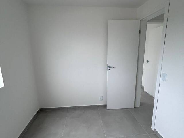 Apartamento para Venda em Paranaguá - 4