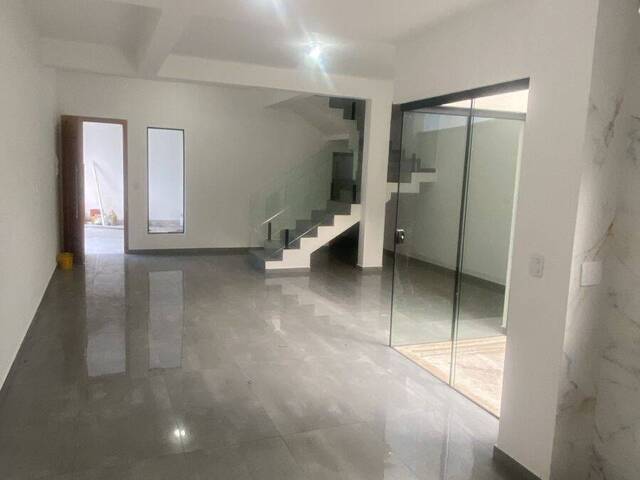 #340 - Casa para Venda em Paranaguá - PR