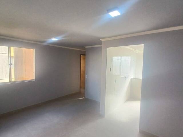 #359 - Apartamento para Venda em Paranaguá - PR