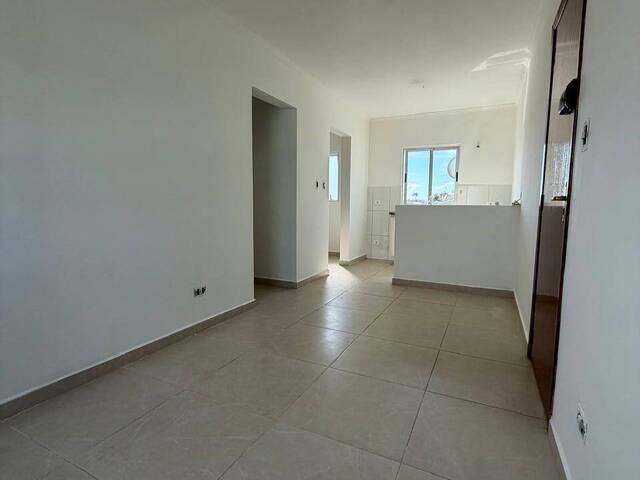 #361 - Apartamento para Venda em Paranaguá - PR
