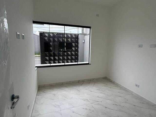 Casa para Venda em Paranaguá - 5